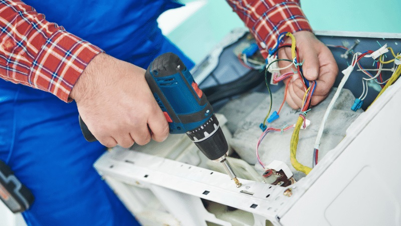 Alaşehir İtimat İtimat çamaşır makinesi kart tamiri – Su almama arızası orijinal parça ile giderildi. - Teknik servis örneği